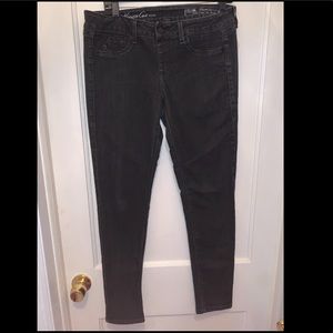 Kenneth Cole Super Skinny Pull On Jean